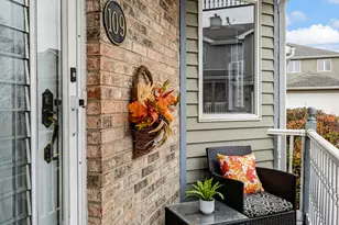 109 Meadowlark Dr, Countryside, IL 60525 - Photo 3