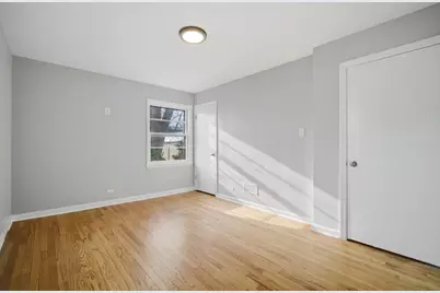 2091 Sherwin Avenue, Des Plaines, IL 60018 - Photo 11