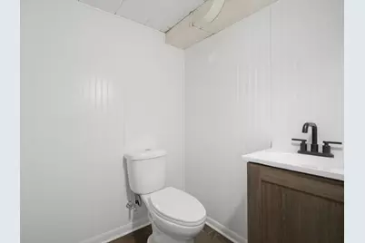 2091 Sherwin Avenue, Des Plaines, IL 60018 - Photo 17