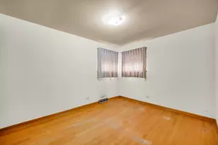 18537 Palmer Ave, Homewood, IL 60430 - Photo 15