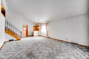 18537 Palmer Ave, Homewood, IL 60430 - Photo 7