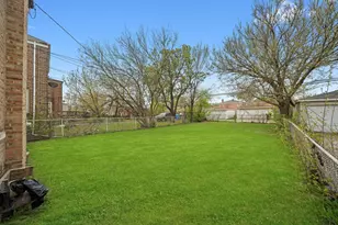 9632 S Yale Ave, Chicago, IL 60628 - Photo 29