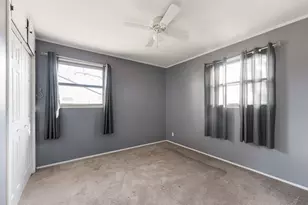 934 E Garden St, Dekalb, IL 60115 - Photo 19