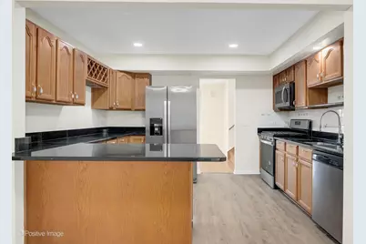 1500 Pershing Avenue, Wheaton, IL 60189 - Photo 9