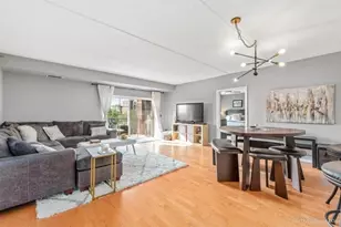 [Address not provided], Palatine, IL 60067 - Photo 5