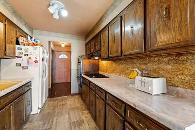 2405 Avondale Avenue, Park Ridge, IL 60068 - Photo 7