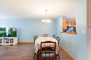 932 Clover Ln, Pingree Grove, IL 60140 - Photo 3