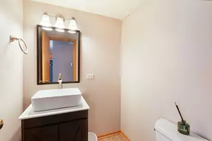 932 Clover Ln, Pingree Grove, IL 60140 - Photo 9