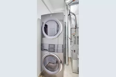 1940 N Ridgeway Avenue #2, Chicago, IL 60647 - Photo 19