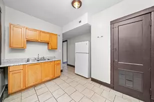 815 W 76th St, Chicago, IL 60620 - Photo 17