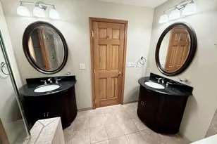 153 Fulbright Ln, Schaumburg, IL 60194 - Photo 11