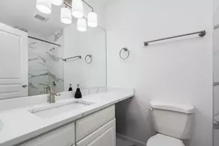 1645 W School St, Chicago, IL 60657 - Photo 17