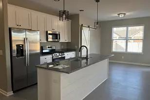 615 Anjali Court, Sycamore, IL 60178 - Photo 3