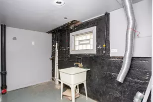 9111 S Kingston Ave, Chicago, IL 60617 - Photo 21