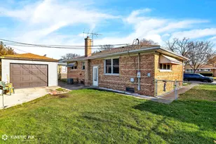 7528 Kenneth Ave, Skokie, IL 60076 - Photo 25