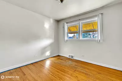 7528 Kenneth Avenue, Skokie, IL 60076 - Photo 19