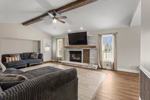 5210 Hammer Pl, Decatur, IL 62521 - Photo 7