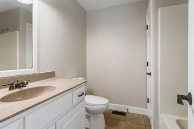 5210 Hammer Place, Decatur, IL 62521 - Photo 31