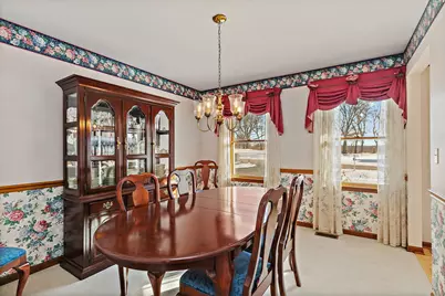716 Surrey Lane, Sleepy Hollow, IL 60118 - Photo 15