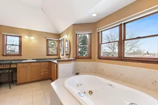 716 Surrey Ln, Sleepy Hollow, IL 60118 - Photo 21
