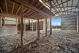 15945 Gresham Rd, Mackinaw, IL 61755 - Photo 37