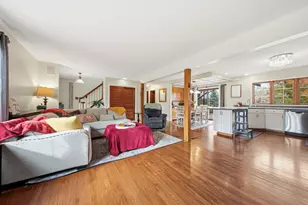 619 Joanne Ln, Dekalb, IL 60115 - Photo 9