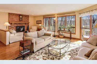 42W231 Retreat Court, Saint Charles, IL 60175 - Photo 5