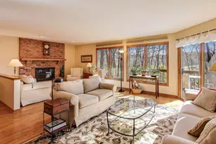 42W231 Retreat Ct, Saint Charles, IL 60175 - Photo 5