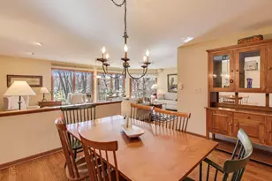 42W231 Retreat Ct, Saint Charles, IL 60175 - Photo 11