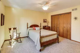 42W231 Retreat Ct, Saint Charles, IL 60175 - Photo 23