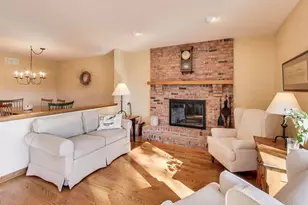 42W231 Retreat Ct, Saint Charles, IL 60175 - Photo 7