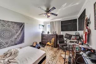 345 W Asbury Dr, Round Lake, IL 60073 - Photo 11