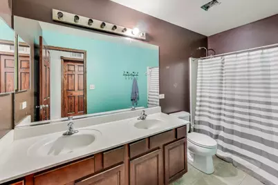 345 W Asbury Drive, Round Lake, IL 60073 - Photo 13