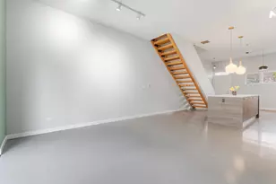 2805 W Shakespeare Ave, Chicago, IL 60647 - Photo 25