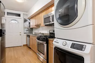 5621 N Christiana Ave, Chicago, IL 60659 - Photo 11