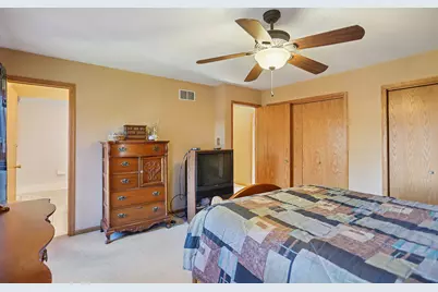 8836 Clifton Lane, Tinley Park, IL 60487 - Photo 15