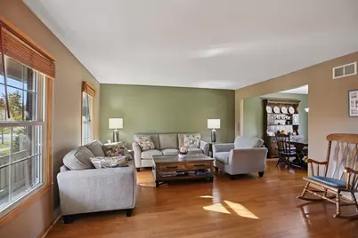 8836 Clifton Lane, Tinley Park, IL 60487 - Photo 5