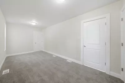 10730 S Wentworth Avenue, Chicago, IL 60628 - Photo 7
