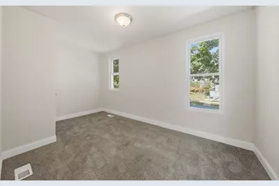 10730 S Wentworth Avenue, Chicago, IL 60628 - Photo 11