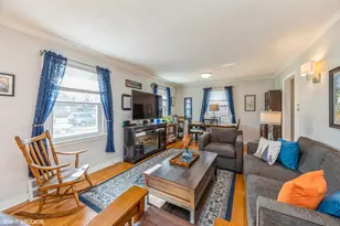 9542 Monroe Ave, Brookfield, IL 60513 - Photo 3