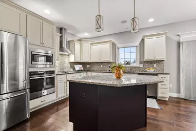 1525 Stoneroller Circle, Bloomington, IL 61705 - Photo 5