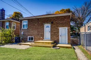 9241 S Kingston Ave, Chicago, IL 60617 - Photo 25