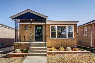 9241 S Kingston Ave, Chicago, IL 60617 - Photo 1