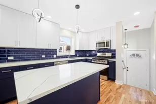 9241 S Kingston Ave, Chicago, IL 60617 - Photo 15