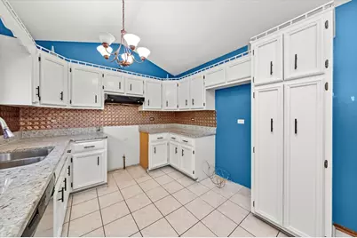 24661 S Wildwood Trail, Crete, IL 60417 - Photo 9