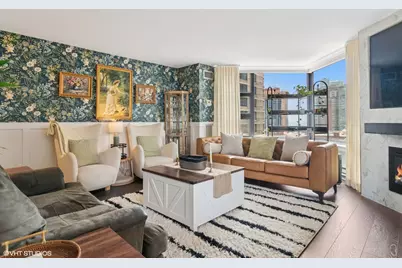 401 E Ontario Street #1202, Chicago, IL 60611 - Photo 7