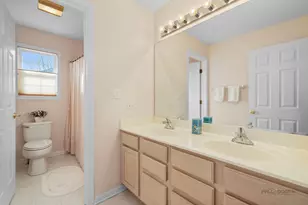 2287 Avalon Dr, Buffalo Grove, IL 60089 - Photo 23