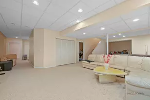 2287 Avalon Dr, Buffalo Grove, IL 60089 - Photo 27