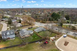 6812 Wainwright Dr, Woodridge, IL 60517 - Photo 27