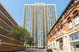 1560 N Sandburg Terrace, Chicago, IL 60610 - Photo 1